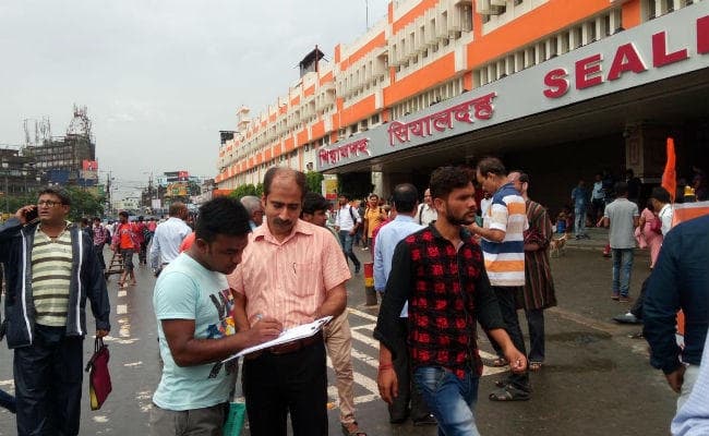 पश्चिम बंगाल : सियालदह स्टेशन का नाम बदलकर डॉ श्यामाप्रसाद मुखर्जी टर्मिनस करने की उठी मांग