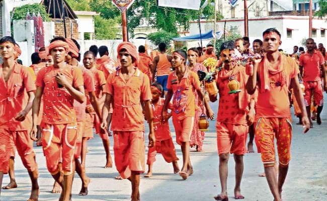 15 वर्षों से कांवरियों की सेवा कर रहा कोलकाता का दालपट्टी सेवा संघ