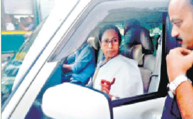 ..और जब सीएम ममता बनर्जी ने खुद संभाली ट्रैफिक की कमान, कही ये बात