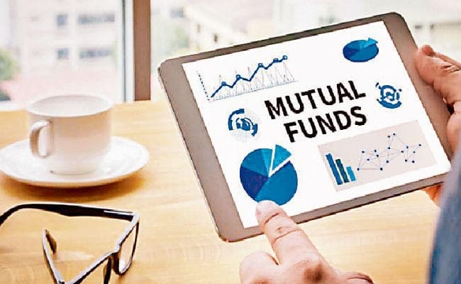 म्यूचुअल फंड के निवेशक रहें सतर्क, लग सकता है चूना