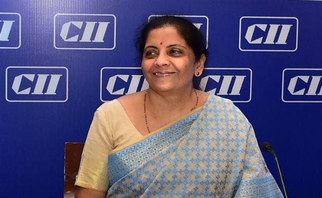 वित्त मंत्री ने उद्योगपतियों को दिया भरोसा, आर्थिक वृद्धि तेज करने को लेकर आरबीआई-सरकार में बना है तालमेल