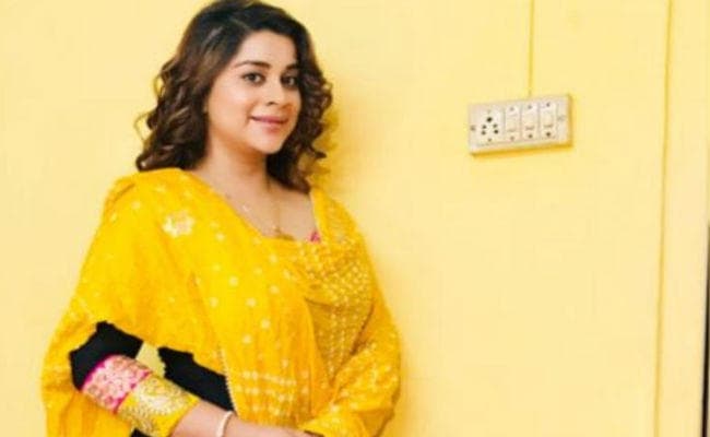 J&K से अनुच्छेद-370 हटने की खुशी में माता वैष्णो देवी का दर्शन करेंगी अभिनेत्री अनारा गुप्ता