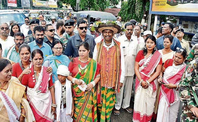 परंपरा को बरकरार रखते हुए आगे बढ़ें  - अर्जुन मुंडा