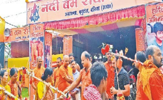 सेवा से गदगद हैं कांवरिये