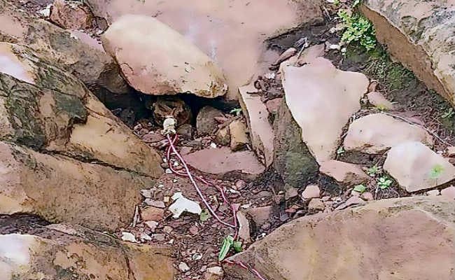 जवानों को उड़ाने की साजिश नाकाम, आइडी बम बरामद