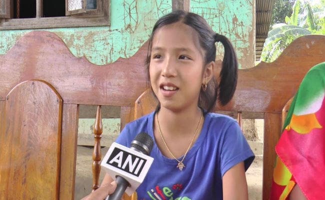 मणिपुर: पेड़ काटा तो रो पड़ी नन्हीं इलांगबाम, अब बनीं मुख्यमंत्री के ग्रीन मणिपुर मिशन की एंबेसडर