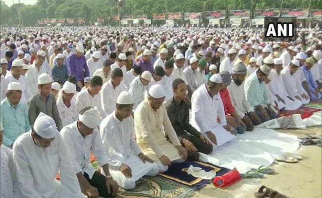 देशभर में आज मनाया जा रहा ईद-उल-अजहा का त्योहार, J&K में सरकार ने किए विशेष इंतजाम