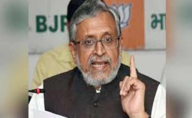 370 की जंजीरों से कश्मीर को आजाद करना ऐतिहािसक - सुशील मोदी