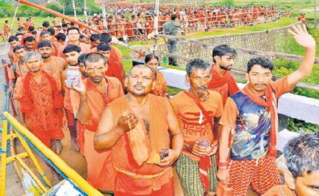 Sawan Somwar: सावन की दूसरी सोमवारी कल, बाबा ब्रह्मेश्वर नाथ मंदिर में जलाभिषेक के लिए उमड़ें शिव भक्त