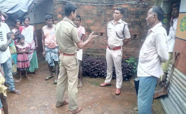 झारखंड : जमशेदपुर में भतीजे ने कुल्हाड़ी से काटकर की चाचा-चाची की हत्या