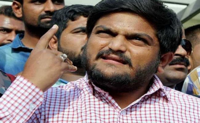 संजीव भट्ट से मिलने जा रहे हार्दिक आैर कांग्रेस के दो विधायक हिरासत में