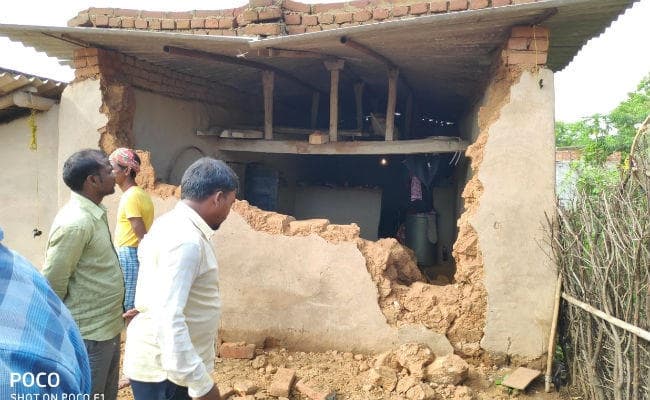 गोमिया: जगंली हाथियों ने जमकर मचाया उत्पात, एक की मौत, गांव में कोहराम