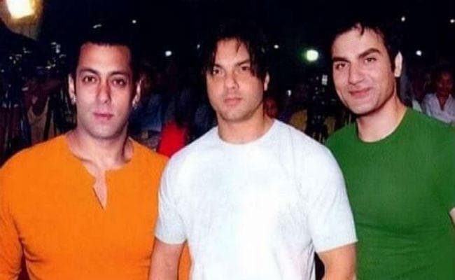 बॉलीवुड ने कुछ इस तरह मनाया स्वतंत्रता दिवस और रक्षा बंधन का जश्न