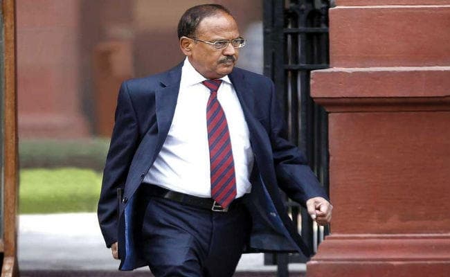 कश्मीर घाटी में 11 दिन बिताने के बाद दिल्ली लौटे NSA डोभाल