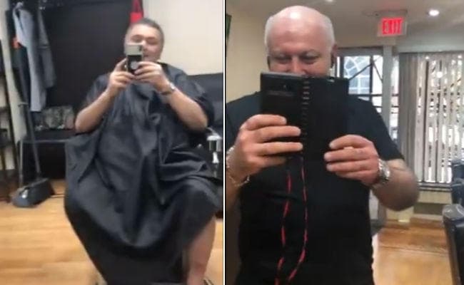 VIDEO: न्‍यूयॉर्क के सैलून में जब बजा ऋषि कपूर का सुपरहिट सॉन्‍ग ''मैं शायर तो नहीं...''