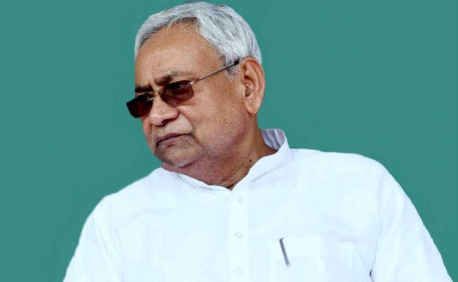 मुख्यमंत्री नीतीश कुमार भोजपुर का कार्यक्रम रद्द कर अरुण जेटली को देखने के लिए दिल्ली रवाना