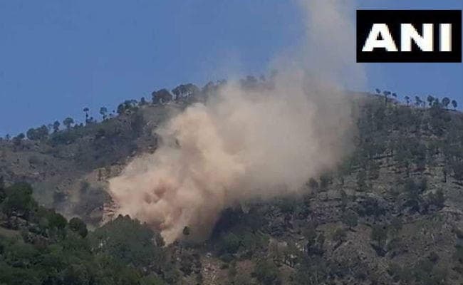 LoC पर गोलीबारी में सैनिक शहीद, जवाबी कार्रवाई में पाकिस्तान की कई चौकियां तबाह