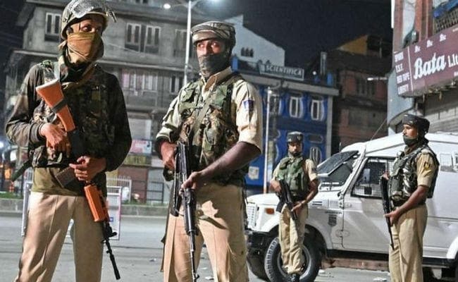 Article370 : जम्मू क्षेत्र में फैलाई जानें लगी अफवाह, मोबाइल-इंटरनेट सेवाएं फिर बंद