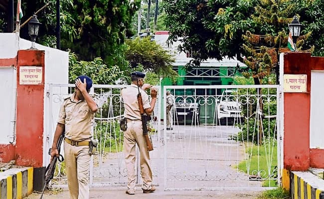 अनंत सिंह ने वीडियो जारी कर कहा- भागा नहीं, जल्द करूंगा सरेंडर, लुकआउट नोटिस जारी करने की तैयारी