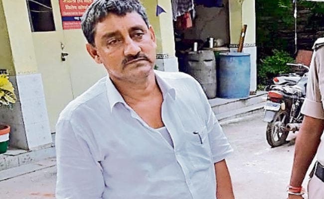 अनंत सिंह के पटना आवास से गिरफ्तार उनके समर्थक छोटन सिंह को भेजा गया जेल