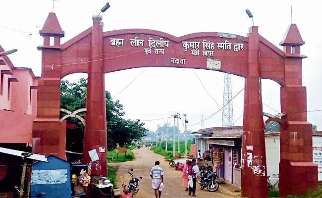 पुलिस के एक्शन से अनंत समर्थक हो रहे भूमिगत, विधायक के करीबी लल्लू के ठिकानों पर हुई छापेमारी