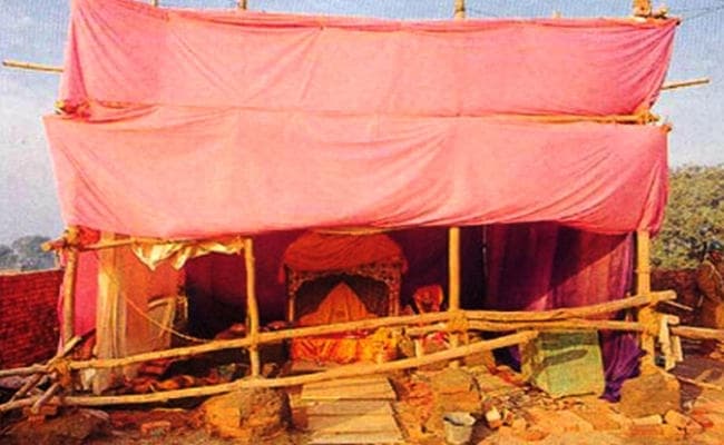 बढ़ गया ‘रामलला’ का वेतन, अब मुख्य पुजारी को मिलेंगे 13 हजार रुपये