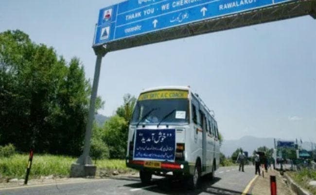 पुंछ से रावलकोट बस सेवा निलंबित, POK के 42 निवासी फंसे