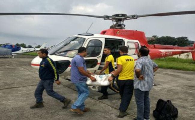उत्तराखंड : बाढ़ प्रभावित इलाकों के लिए राहत सामग्री ले जा रहा हेलीकॉप्टर क्रैश, दो पायलट सहित तीन की मौत
