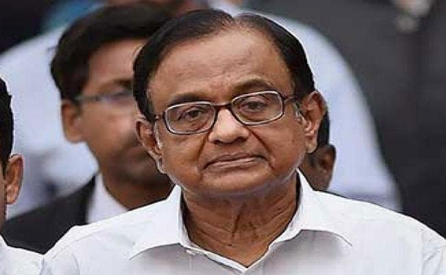 चिदंबरम के खिलाफ ED के बाद CBI ने भी जारी किया लुकआउट नोटिस