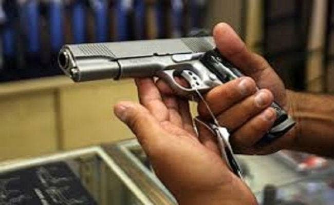 अब पुलिस की नजर बाहुबली विधायक अनंत सिंह के 100 से अधिक आधुनिक हथियारों पर