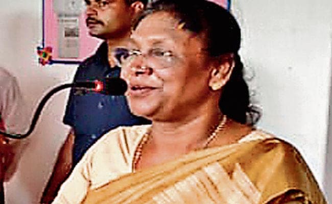 गुरु द्रौपदी बोलीं : लाइफ है वन-वे ट्रैफिक आगे सिर्फ यादें रहेंगी, कॅरियर पर ध्यान दें