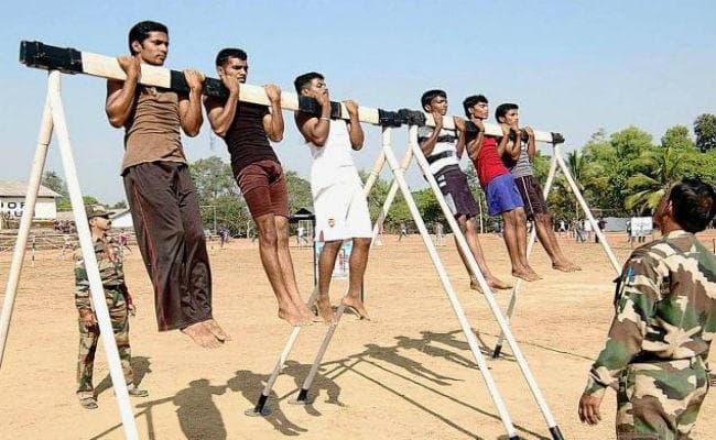 भर्ती के लिए लिखित परीक्षा किसी और ने दी, शारीरिक परीक्षा देने दूसरा पहुंचा