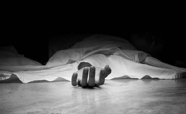 Jharkhand : लातेहार में आजसू के जिलाध्यक्ष रहे अखिलेश श्रीवास्तव की गला रेतकर हत्या