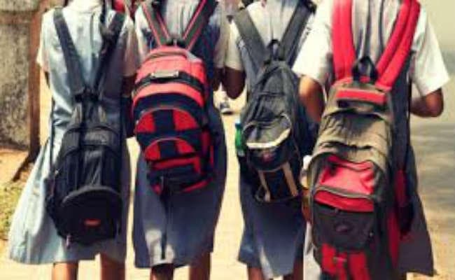 सैंपल फेल, 34 लाख बच्चों के बैग का टेंडर रद्द