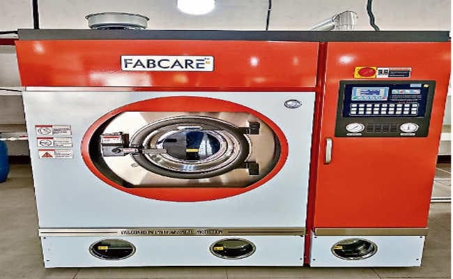 12 रुपये के लिक्विड के कारण 15 दिनों से कंबल धुलाई मशीन बेकार