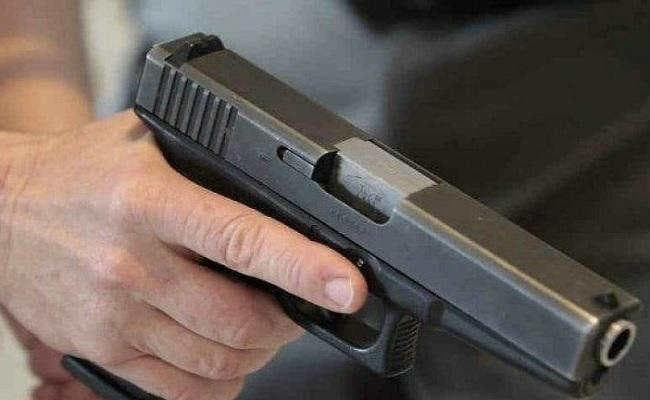 पेट्रोल पंप के कर्मियों को बंधक बना 2.50 लाख रुपये की लूट