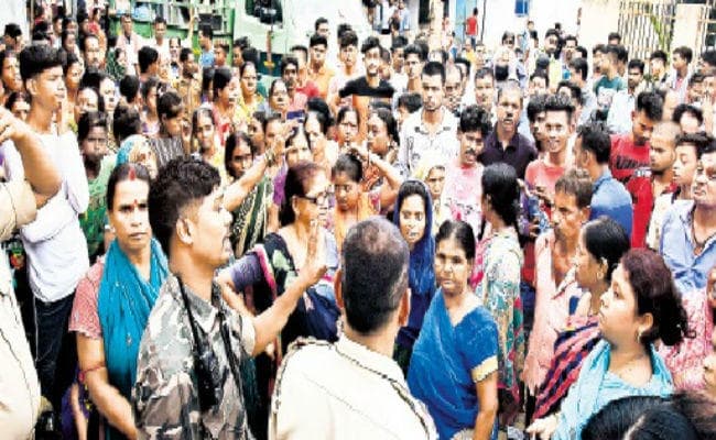 मारपीट में जख्मी युवक की 13वें दिन मौत डेढ़ घंटे आरोपी परिवार को बनाया बंधक