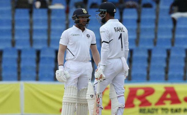 भारत के सलामी बल्लेबाज लोकेश राहुल को थोड़ा संयम दिखाने की जरूरत