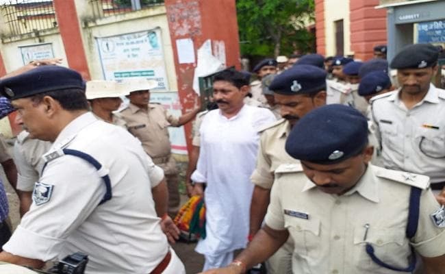 बाहुबली विधायक अनंत सिंह को कोर्ट ने न्यायिक हिरासत में भेजा, बेऊर जेल बना नया ठिकाना