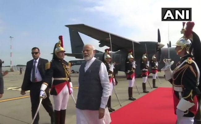 PM मोदी G-7 शिखर सम्मेलन के लिए फ्रांस पहुंचे