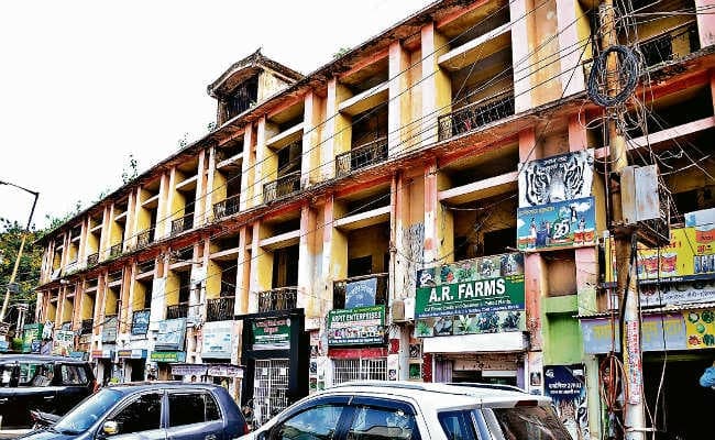 रांची : जर्जर हो चुकी है आरआइटी बिल्डिंग कभी भी हो सकता है बड़ा हादसा