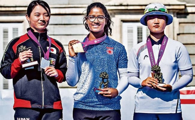 जमशेदपुर : कोच सुशांत ने कोमोलिका की प्रतिभा को निखारा