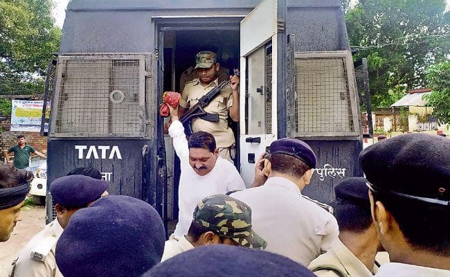 राजवल्लभ, विजयकृष्ण के ही वार्ड में रखा गया है अनंत सिंह को, मिलती हैं यहां ये सुविधाएं