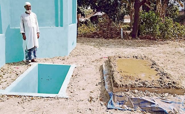 गोपालगंज : ....जब मातृभक्त बेटे ने मां के मजार के पास खुदवायी अपने लिए कब्र