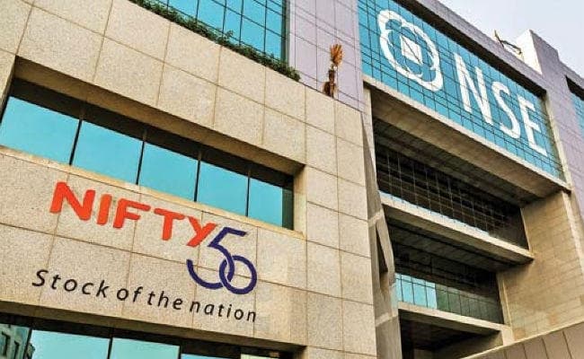 FPI पर बढ़ा सरचार्ज वापस होने से सेंसेक्स 793 अंक उछला, निफ्टी फिर से 11 हजार के पार
