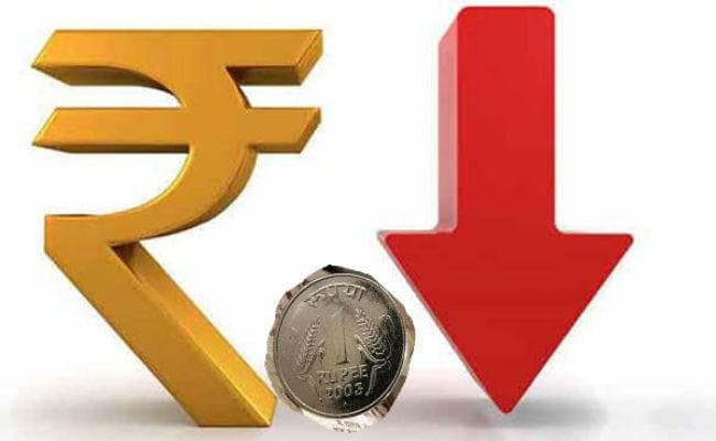 डॉलर के मुकाबले रुपया 36 पैसे लुढ़ककर नौ महीने के सबसे निचले 72 रुपये के स्तर पर