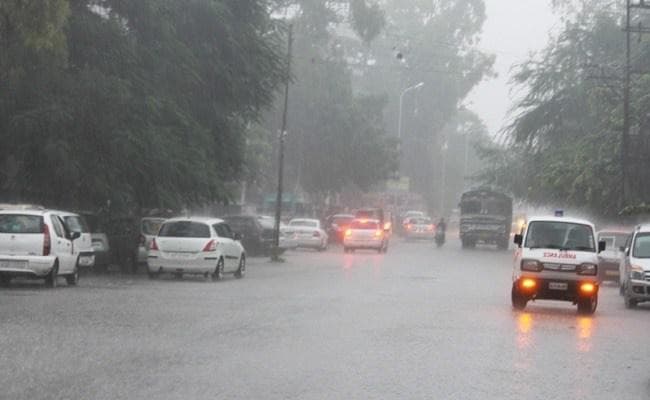 अगले दो दिनों तक जारी रहेगी बारिश