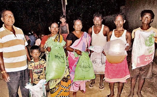 रांची : उषा मार्टिन ने 10 किसानों को मछली पालन से जोड़ा