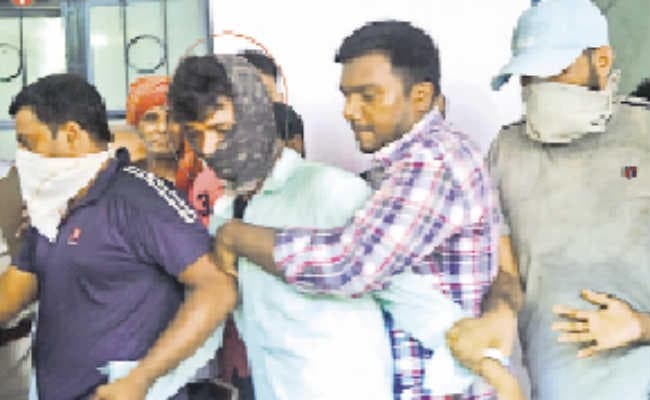 पठानटोली से आतंकी एजाज हुआ गिरफ्तार