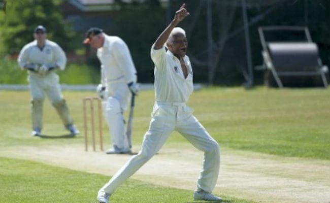 85 साल की उम्र में क्रिकेट से संन्यास लेगा यह खिलाड़ी